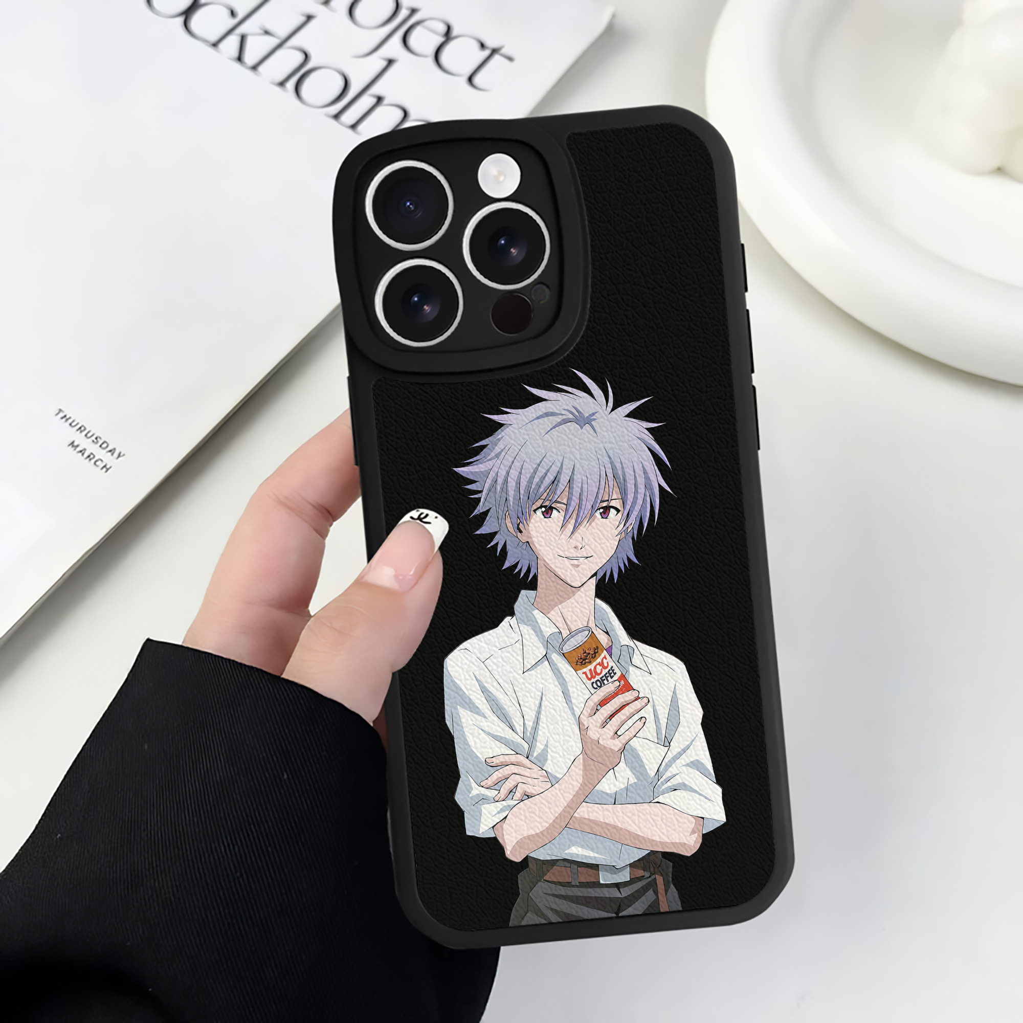 （画像用） EVA 新世紀エヴァンゲリオン 【iPhone 16シリーズ対応】シリコンスマホケース（レザー調） 材質：シリコン